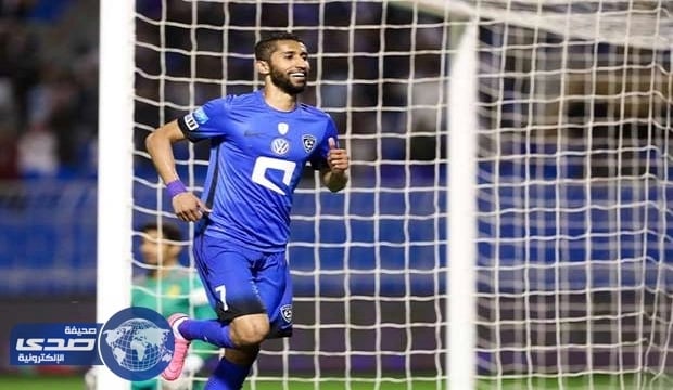 بالفيديو.. لاعبو الهلال يطالبون الفرج بتجديد عقده