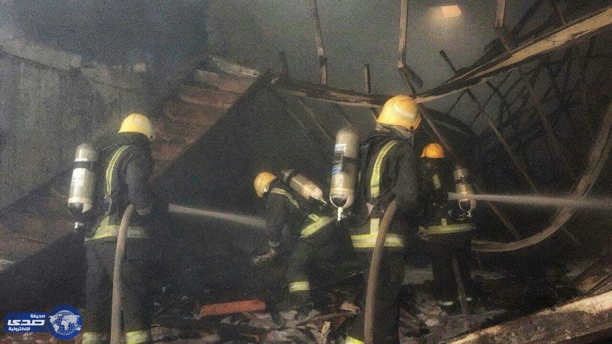 مدني جدة يخمد حريق في ورشة بحي النزهة