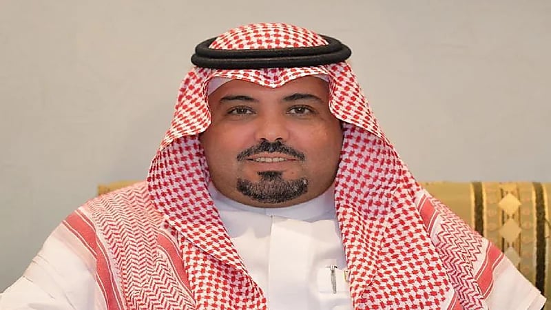 الإعلامي جزاء العصيمي يتبرع ب 60% من كبده لوالده