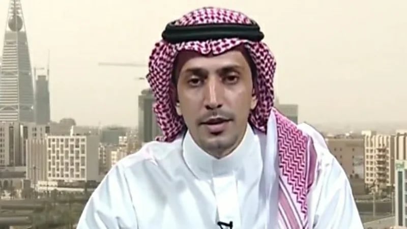 الزلال: الهلال يسعى لتحقيق البطولات وصعود المنصات وليس البحث عن الصفقات "فيديو"