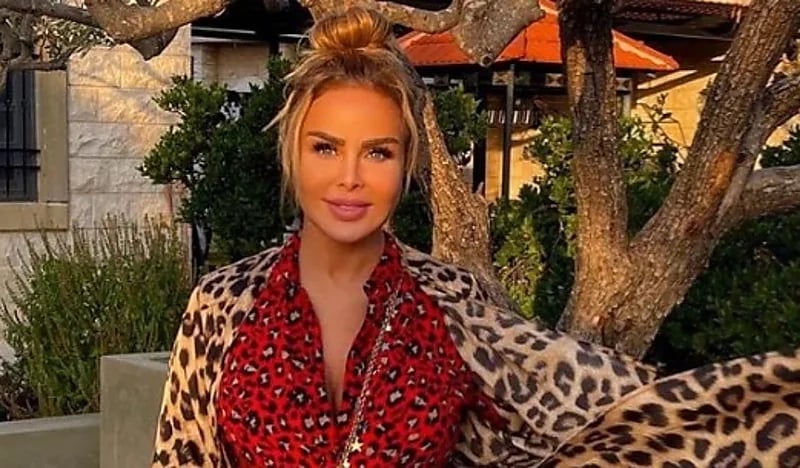 شاهد.. رولا سعد تفاجئ جمهورها بإطلالة مثيرة 