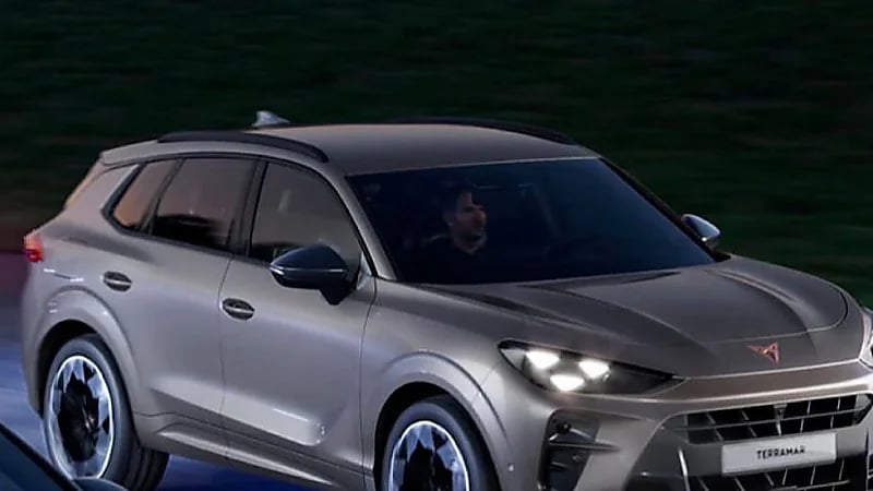 بالصور .. سيارات كوبرا ترفع الستار عن آخر سيارتها التي تعمل بالوقود