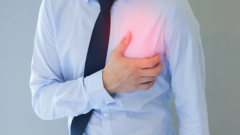 أشياء تجنب القيام بها عند الشعور بآلام في الصدر
