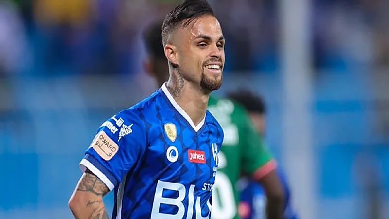 مدرب جريميو: الهلال وفيفا يعرقلان رحيل ميشايل