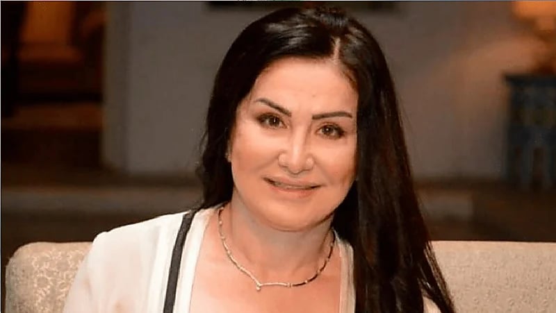 بالفيديو .. الفنانة السورية وفاء سالم تعلن اعتزالها التمثيل