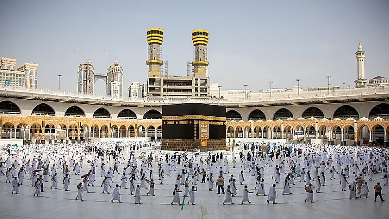 وزير الحج : تخفيض تكلفة التأمين على المعتمرين إلى 88 ريالاً