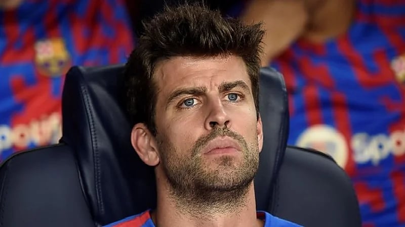 "تيباس" يرد على أنباء عودة بيكيه للعب في ناديه أندورا