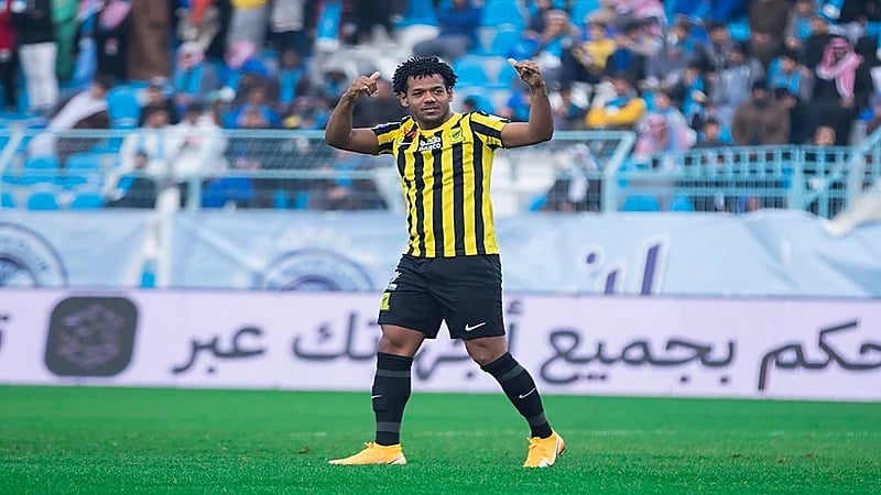 الاتحاد يتخطى الباطن بثنائية