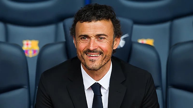 نادي عاصمي يصل لمراحل متقدمة في مفاوضاته مع "إنريكي"