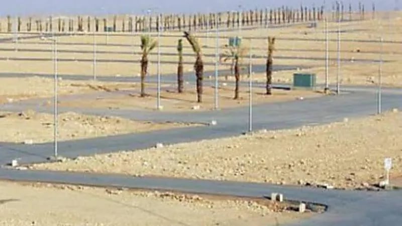 البلدية والقروية تعتزم تعديل نظام رسوم الأراضي البيضاء