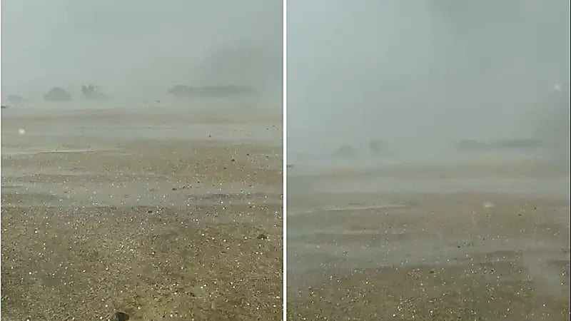 شاهد .. أمطار غزيرة مصحوبة بحبات البرد على المدينة التاريخية بالعلا