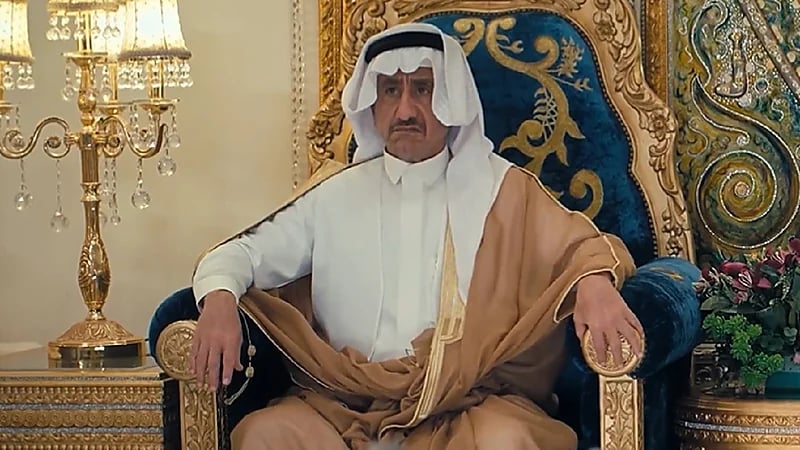 بالفيديو .."القصبي" رجل أعمال مغرور يتباهى بسعودة وهمية في "طاش ما طاش"