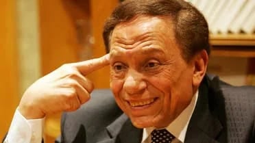 ظهور جديد لعادل إمام برفقة فنانة شابة اكتشفها قبل 16 عام