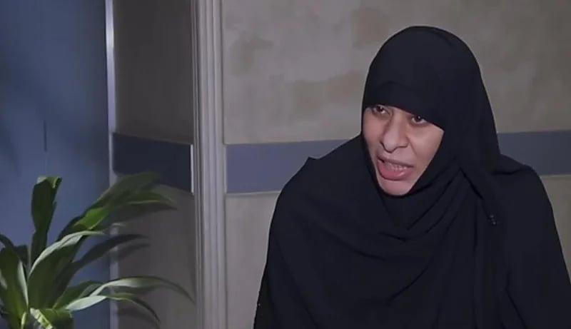 امرأة تروي تفاصيل دفنها حية لمدة 3 أيام على يد زوجها (فيديو)