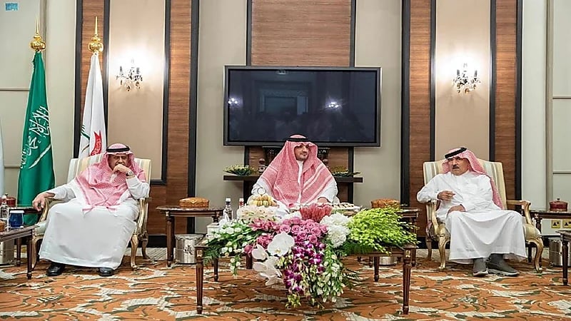 وزير الداخلية يتفقد قوات الأمن المشاركة في مهام أمن الحج .. صور