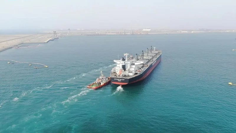 تصدير أول شحنة من منتجات مصانع جازان إلى أمريكا .. صور