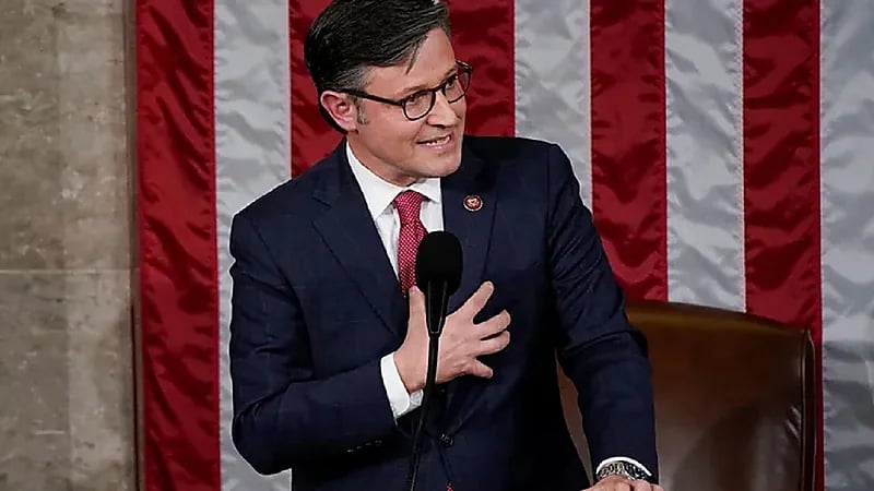 فيديو قديم لرئيس مجلس النواب الأمريكي يكشف مفاجأة بشأن "تويتر"