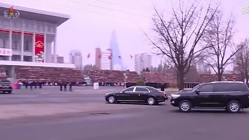 سيارة كيم جونغ أون الجديدة تم تهريبها عبر 5 دول..فيديو