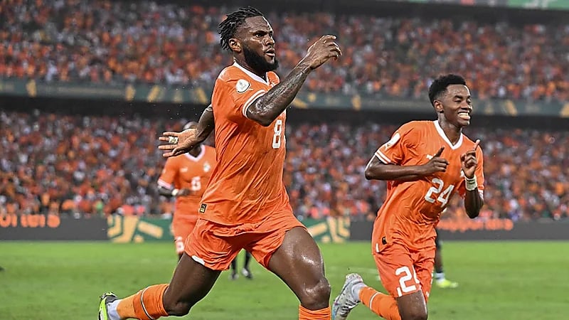 كيسيه يقود منتخب بلاده للفوز بكأس الأمم الإفريقية .. فيديو