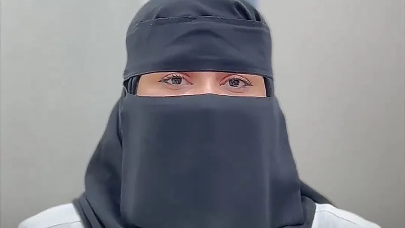 أخصائية توضح كيفية حماية البشرة في رمضان..فيديو