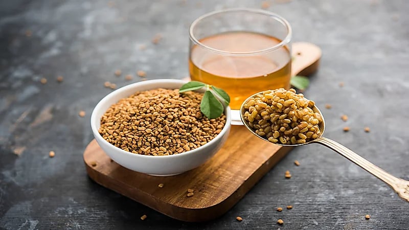 طريقة خاطئة لإعداد مشروب الحلبة تجنبها لتحظى بفوائدها .. فيديو