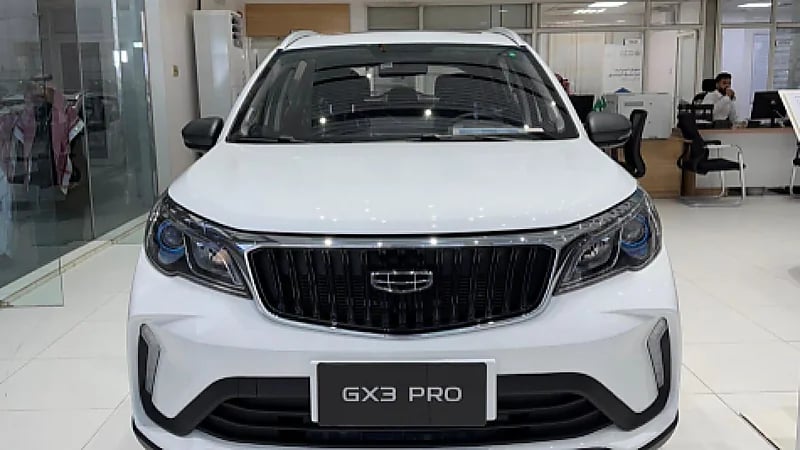 سعر ومواصفات سيارة جيلي GX3 برو 2025