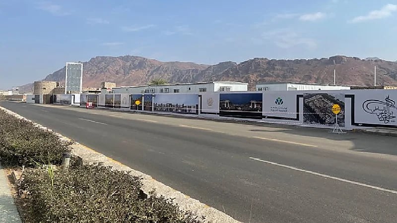 بدء الأعمال الإنشائية في مشروع سوق البساطي بالمدينة المنورة .. صور