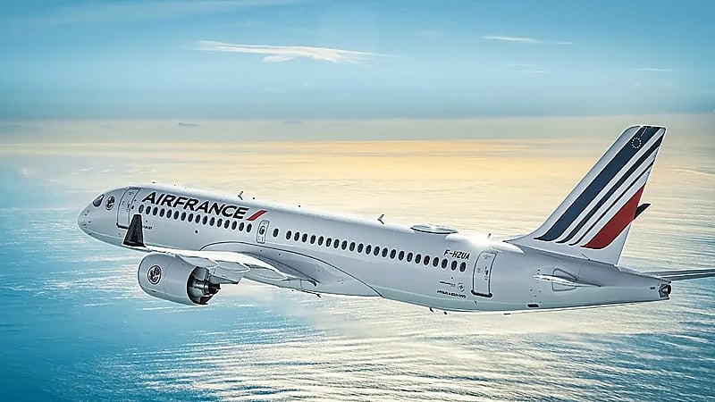 مضيفات طيران يتحدثن عن تجاربهن مع التحرش الجنسي خلال رحلاتهن الجوية