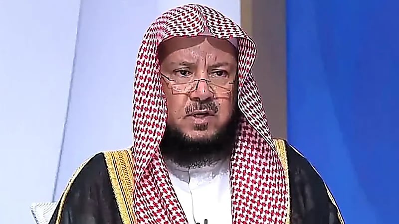 حكم ترتيب كفارات اليمين وإمكانية دفعها عبر منصة إحسان الشيخ السليمان يجيب  ..  فيديو