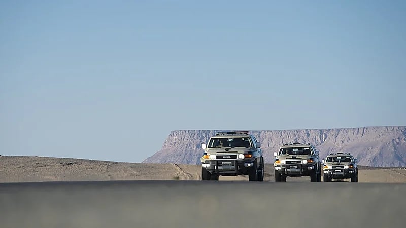 القبض على مواطن لنقله 9 مخالفين لنظام أمن الحدود