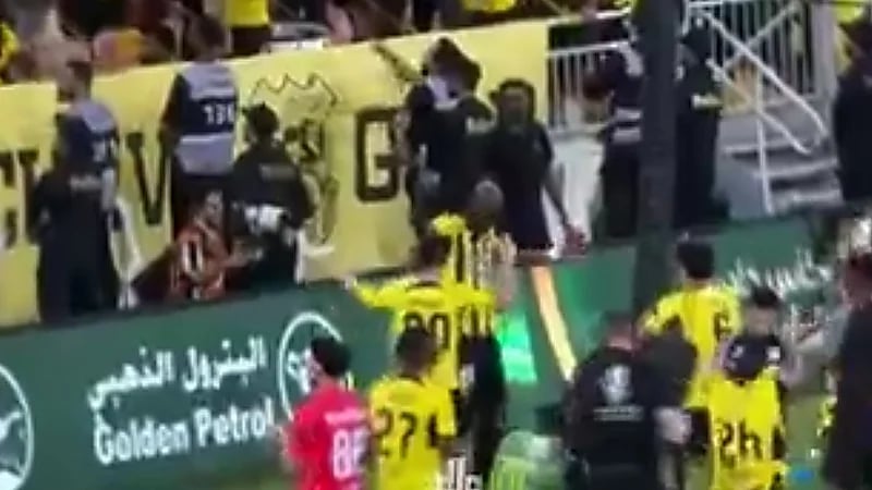 احتفال بيريرا مع جماهير الاتحاد .. فيديو