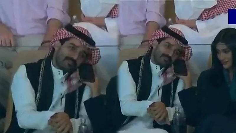 أبطال مسلسل شارع الأعشى في مباراة الهلال والنصر.. فيديو