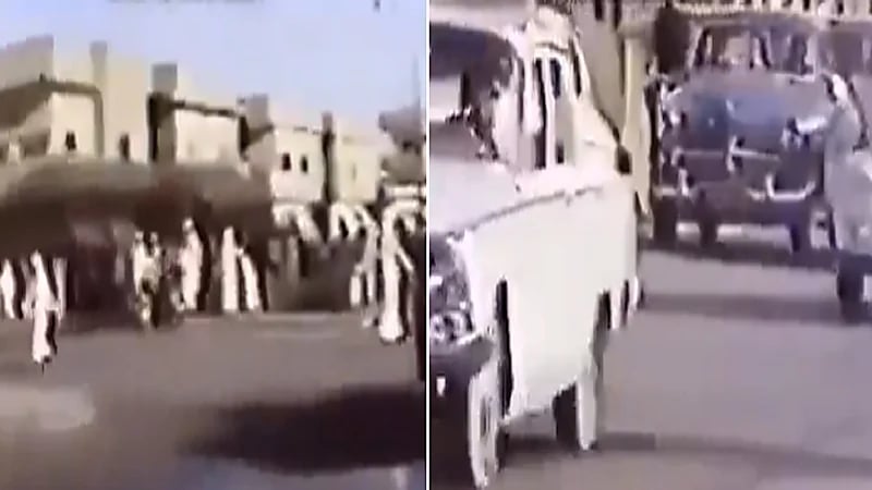 لقطات نادر جداً لشارع البطحاء بالرياض في الستينيات.. فيديو