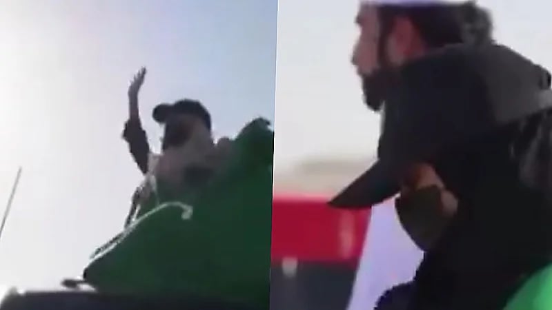 الهجانة السعودية خلود الشمري تفوز بكأس البطولة الآسيوية للهجن .. فيديو