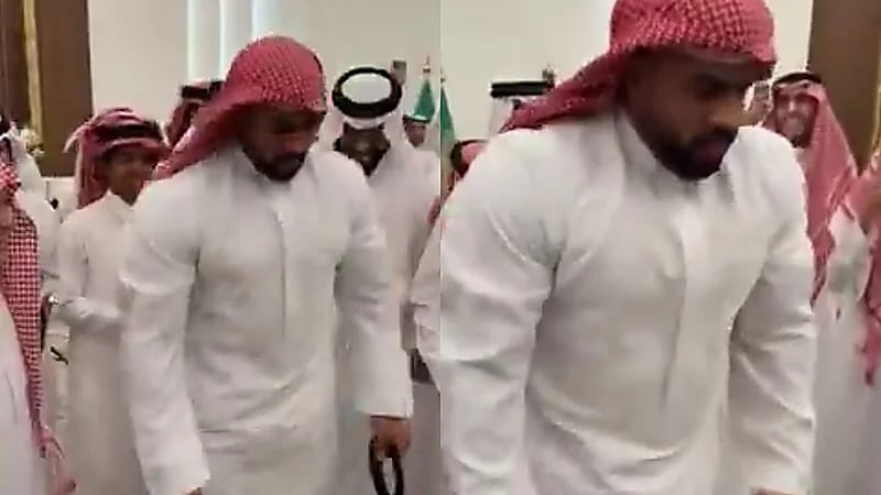 أبو ربيعة يرقص بطريقة غريبة في حفل زفاف صديقه ويثير الجدل .. فيديو