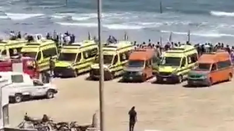 سقوط طائرة تدريب مصرية ومقتل طاقمها... فيديو