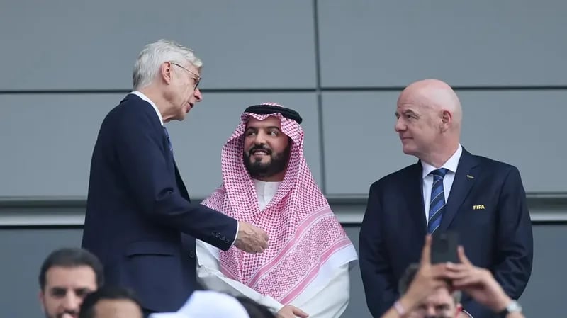 بن نافل في باريس لحسم صفقات هجومية للهلال