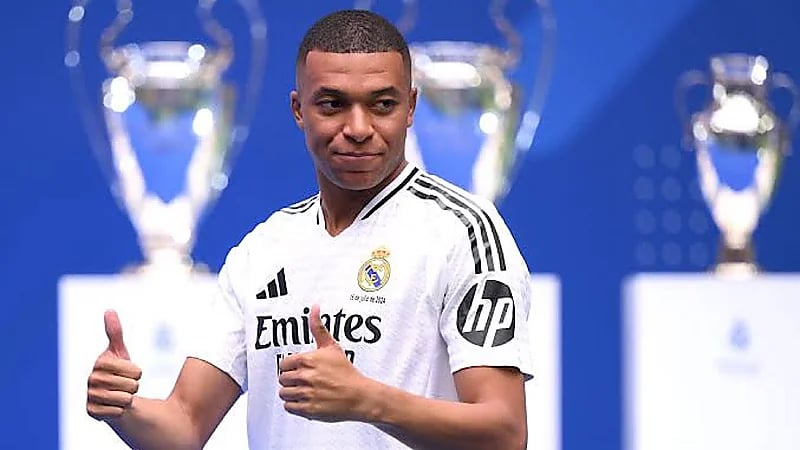 مبابي يحقق رقمًا تاريخيًا غير مسبوق مع ريال مدريد في موسمه الأول .. فيديو