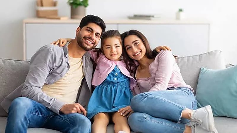 استشارية اجتماعية: إظهار مشاعر الحب لأطفالنا ليس رفاهية بل ضرورة تربوية .. فيديو