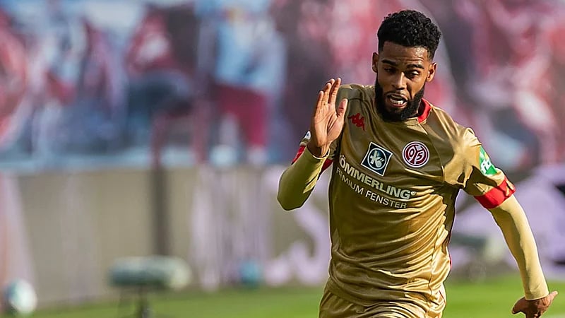 جوست يقترب من  الاتفاق