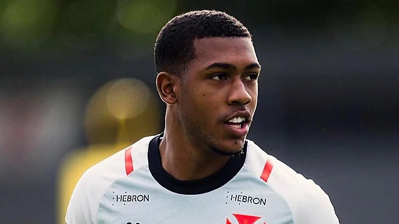 وكيل رايان فيتور ينفي وجود مفاوضات من الأهلي لضم اللاعب