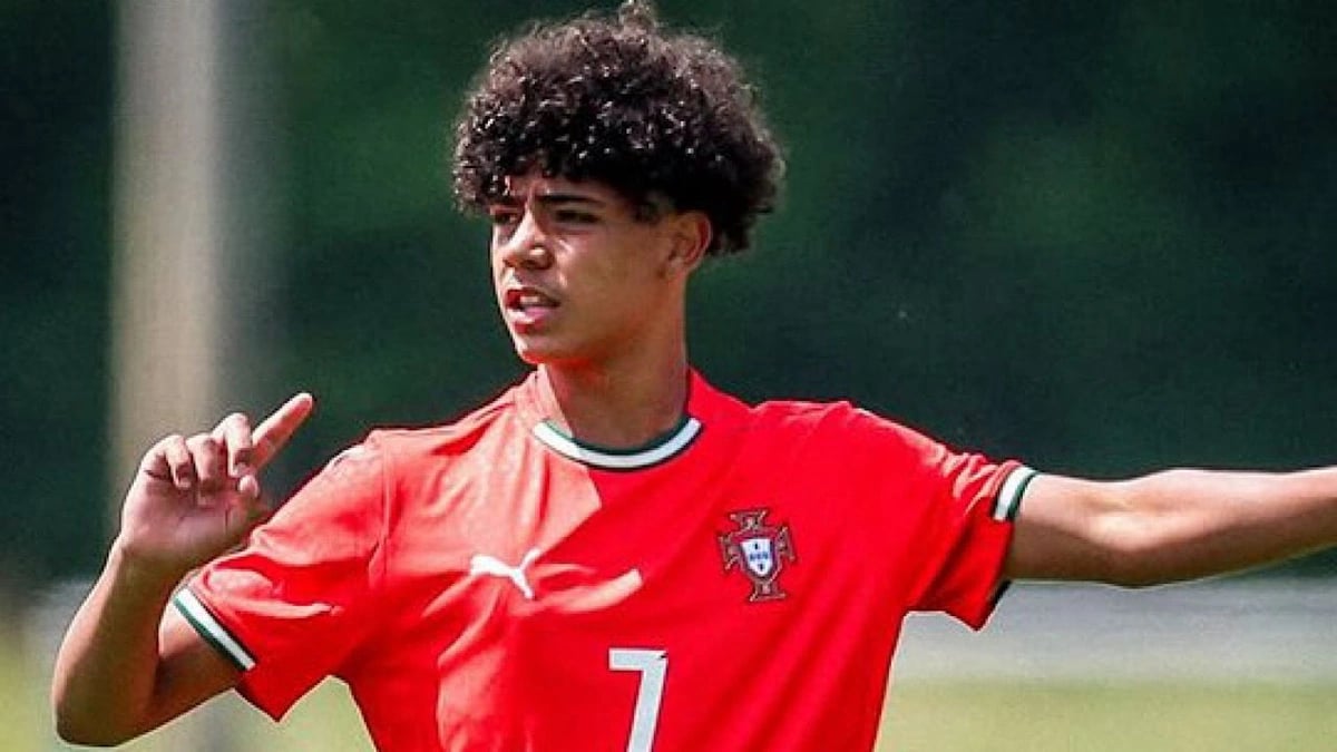 استدعاء نجل رونالدو لمنتخب البرتغال تحت 16 عامًا