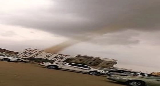 بالفيديو.. إعصار قمعي في سماء حلي