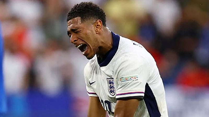 بيلينغهام يواجه خطر الغياب عن مباراة إنجلترا وسويسرا