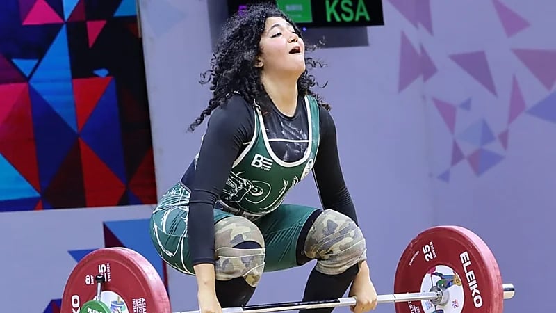 السعودية ليان القرشي تحقق إنجازا جديدا في رفع الأثقال