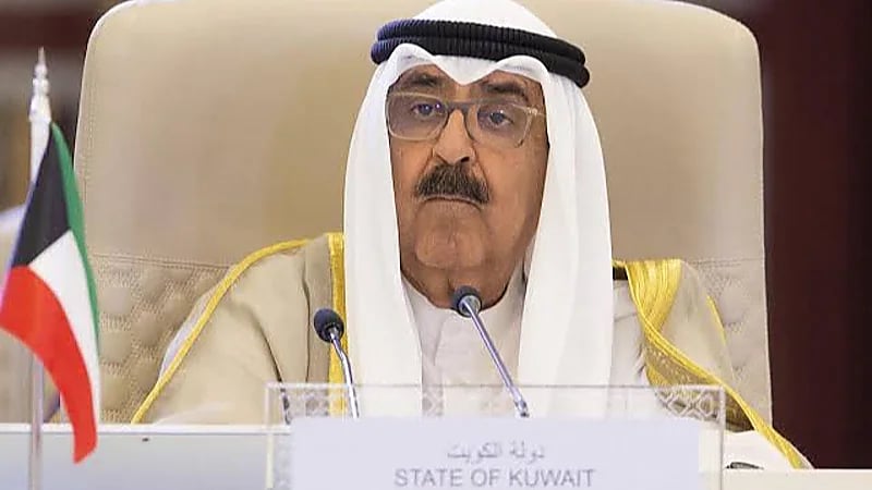 أمير الكويت يصدر مرسومًا بتشكيل وزارة جديدة برئاسة محمد صباح السالم