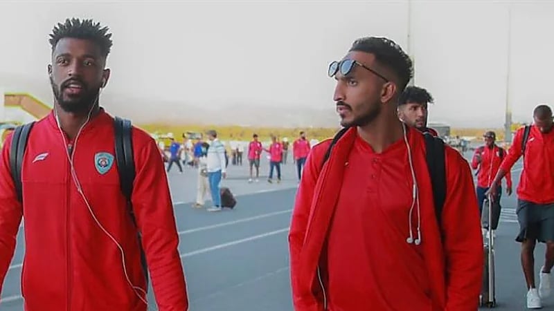 بالصور.. بعثة أبها تصل إلى مطار سالزبورغ بالنمسا