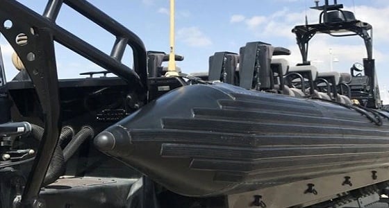 بالفيديو.. زورق " الهوريكين " يثير الاهتمام بمعرض أفد