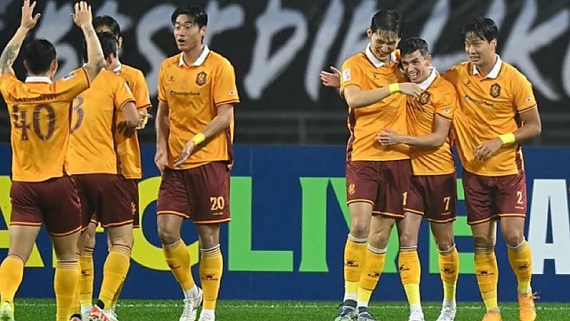 إصابة ثنائي غوانغجو قبل مباراة الهلال