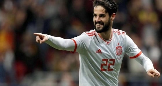 بالفيديو.. مهارة إيسكو مع المنتخب الإسباني تحرج زيدان